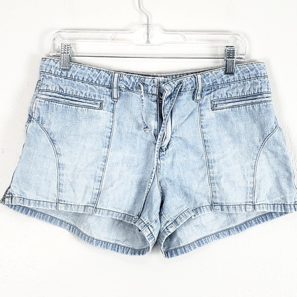 Tilt Light Wash Jean Shorts Size 11 - Picture 3 of 11